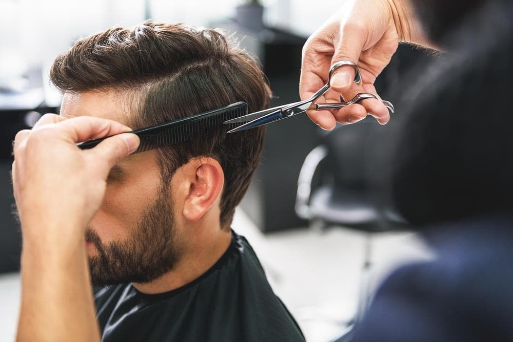 ¿Cada cuánto tiempo debe cortar el pelo un hombre para lucir perfecto?
